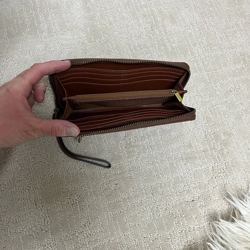 Fossil Brown Leather Wallet - Picture 3 of 6